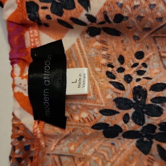 Beautiful Spaghetti Strap Top - Picture 3 of 7